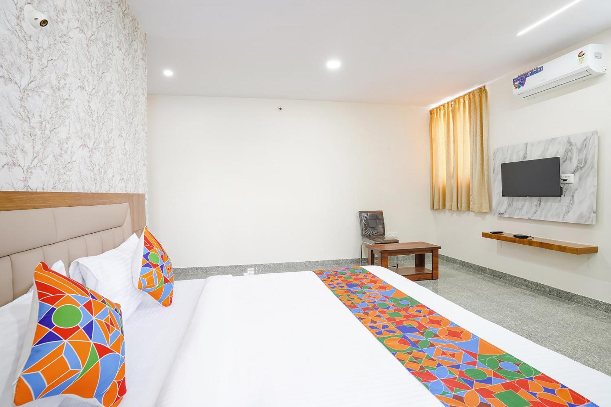 Fabhotel Platinum Palace - Nr Magadi Main Road 벵갈루루 외부 사진