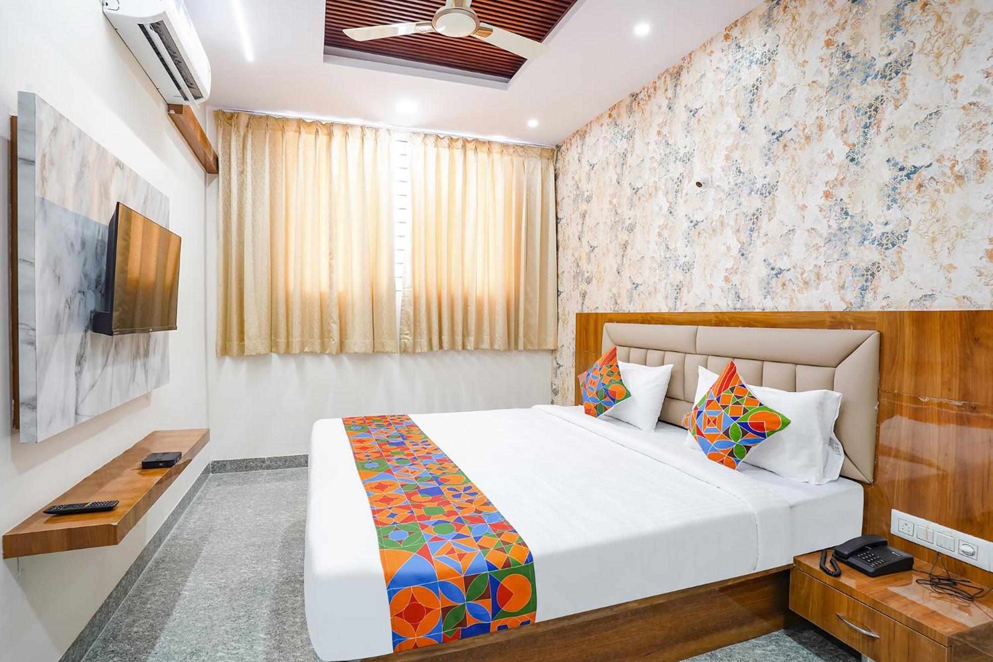Fabhotel Platinum Palace - Nr Magadi Main Road 벵갈루루 외부 사진