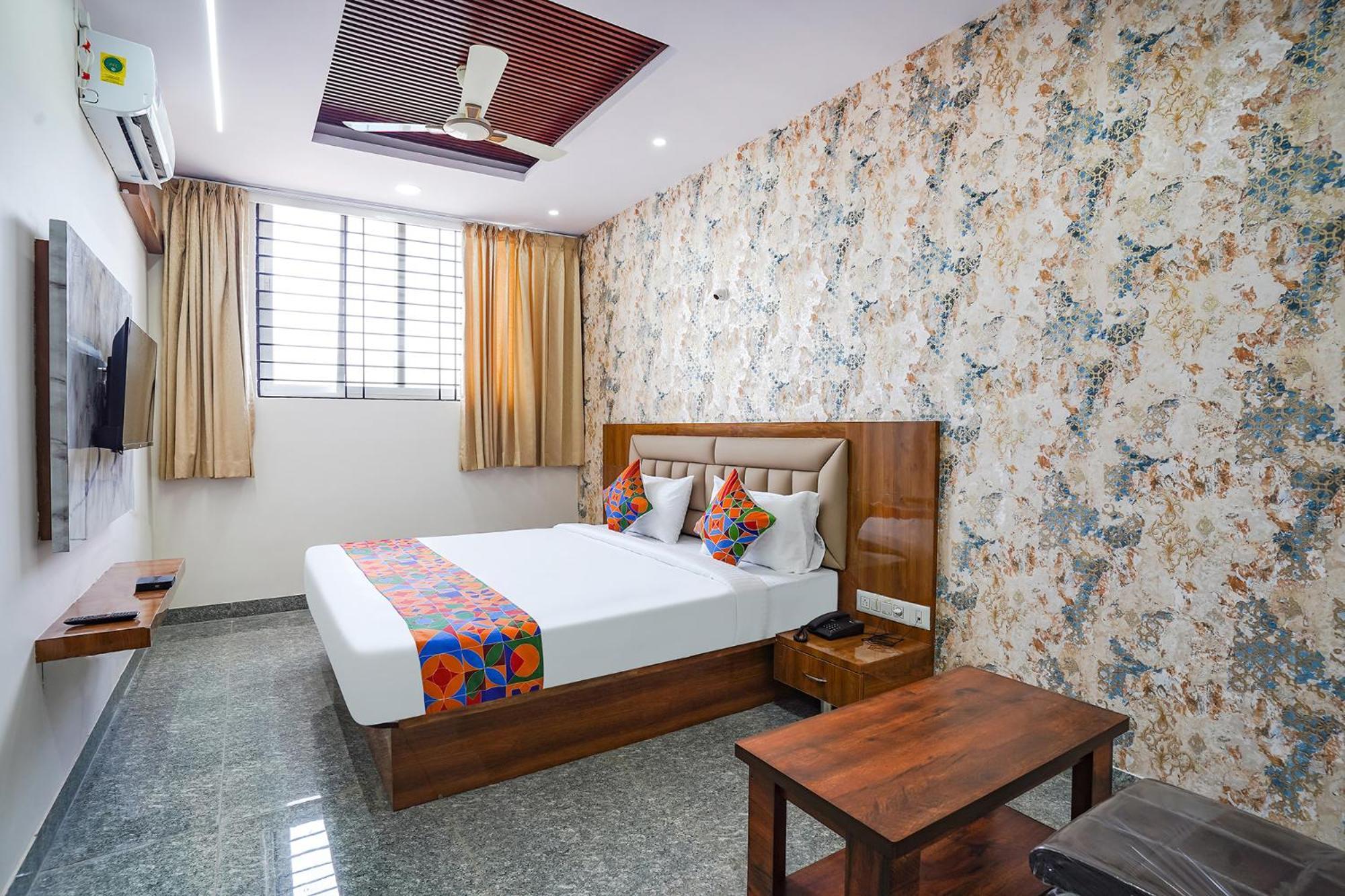 Fabhotel Platinum Palace - Nr Magadi Main Road 벵갈루루 외부 사진