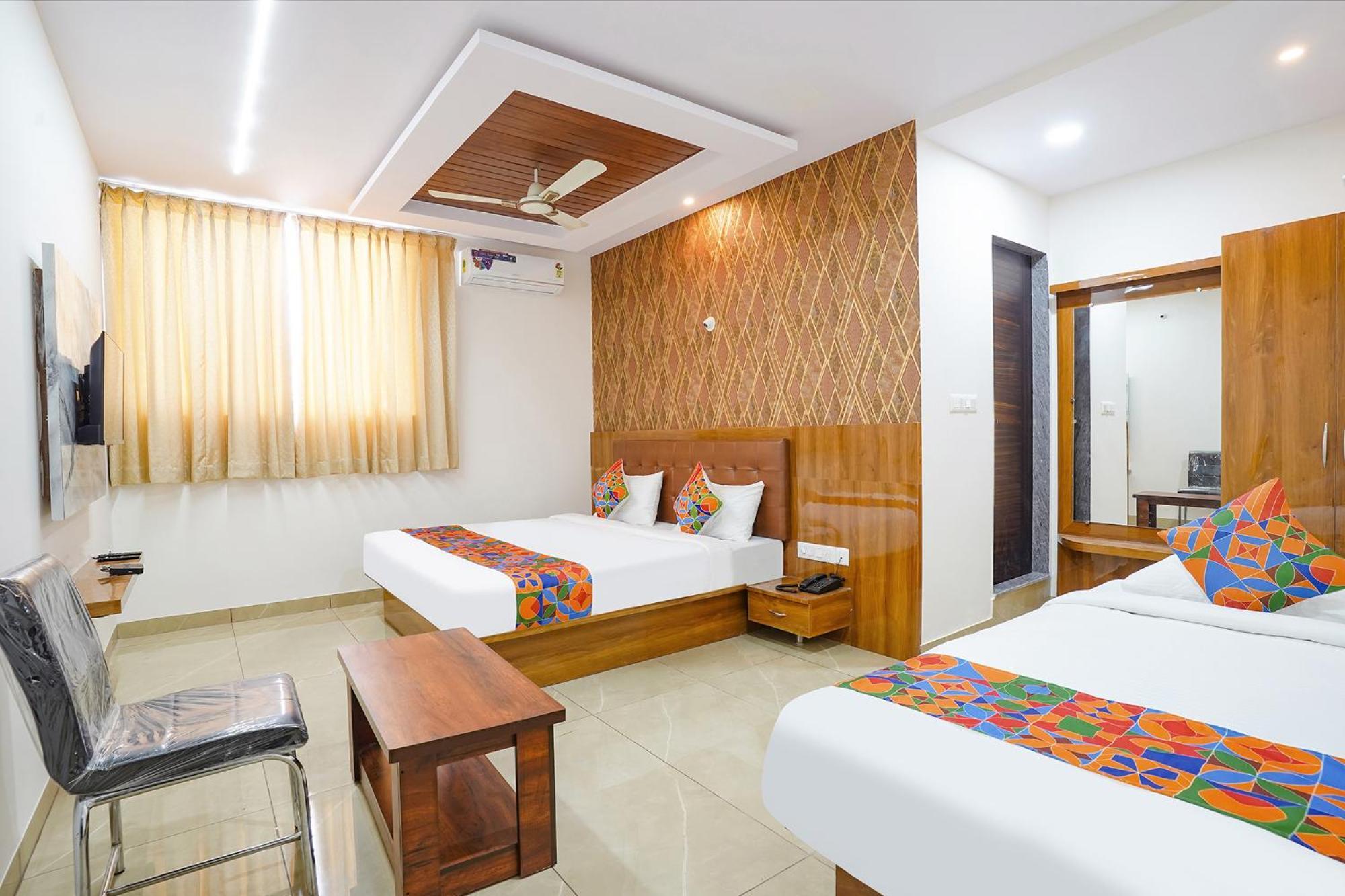 Fabhotel Platinum Palace - Nr Magadi Main Road 벵갈루루 외부 사진